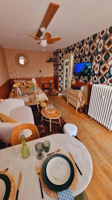שאלון-סור-סאון Studio 2 Pers Aux Inspirations 60S מראה חיצוני תמונה